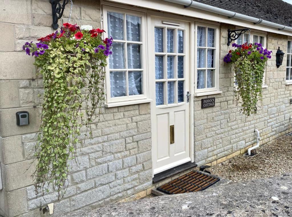 Heart Of The Village Cotswold Cottage In Crudwell. Extérieur photo
